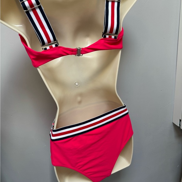**Vibrant High-Leg Red Bikini with Striped Straps by Zaful** - Picture 4 of 4